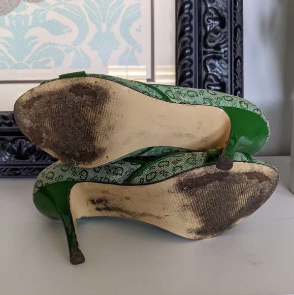 Vintage Guess Logo Heels in Green Size 7 - Picture 5 of 6